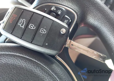 2019 Kia Sportage Lx z USA, uszkodzony, nr VIN KNDPM3AC1K7506797